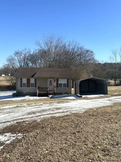 /international/us/362-oak-street-big-sandy-tn-110105523483/