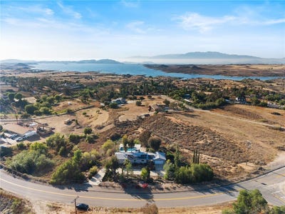 /international/us/20204-lakeridge-perris-ca-110108691875/