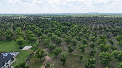 /international/us/8317-w-landings-road-granbury-tx-110108362276/