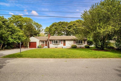 /international/us/298-oakland-road-hyannis-ma-110100089658/