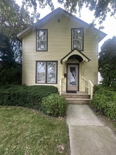 /international/us/558-rogers-st-bucyrus-oh-110120486207/