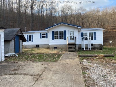 /international/us/287-shamblin-run-road-procious-wv-110107653807/