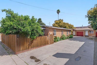 /international/us/20-gonda-st-royal-oaks-ca-110107057335/
