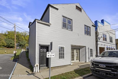 /international/us/98-college-avenue-factoryville-pa-110102758569/