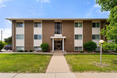 /international/us/4200-62nd-street-urbandale-ia-110108010407/