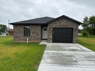 /international/us/412-n-cherokee-trail-clever-mo-110108146238/