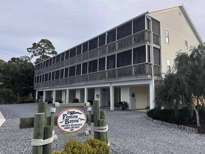 /international/us/115-timber-island-rd-carrabelle-fl-110103388257/