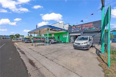 /international/us/701-n-closner-boulevard-edinburg-tx-110100481216/