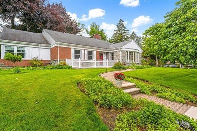/international/us/133-tupelo-hill-drive-cranston-ri-110108722544/