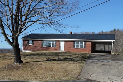 /international/us/1296-new-river-parkway-independence-va-110106813290/