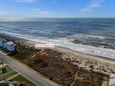 /international/us/5213-e-beach-drive-oak-island-nc-110098250879/