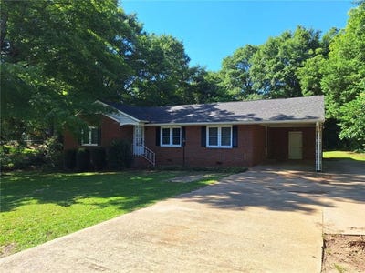 /international/us/812-n-16th-street-lanett-al-110108680508/