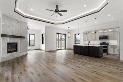 /international/us/353-ridge-view-drive-milton-wi-110103435962/
