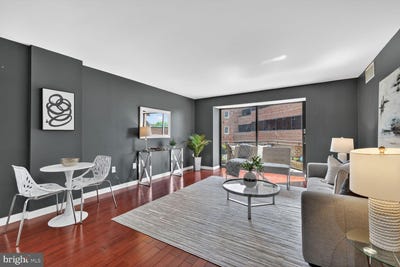 /international/us/1015-33rd-street-nw-washington-dc-110108493897/