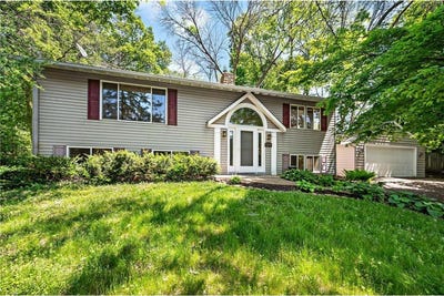 /international/us/5200-greenwood-circle-greenwood-mn-110108719236/