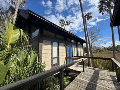 /international/us/2649-n-seabreeze-point-s-crystal-river-fl-110104096548/