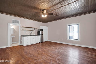 /international/us/5753-w-glendale-avenue-glendale-az-110107542313/