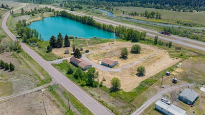 /international/us/239-drummond-frontage-road-drummond-mt-110100397973/