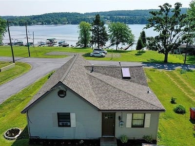 /international/us/9563-lakeshore-drive-wayne-ny-110101223573/