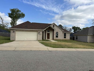 /international/us/103-hay-meadow-dr-winona-tx-110107417537/