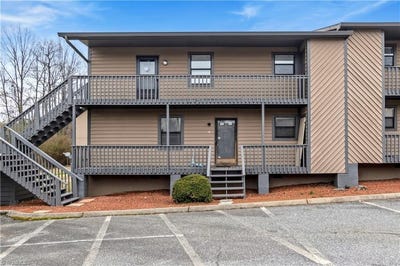 /international/us/200-vista-circle-winston-salem-nc-110106172131/
