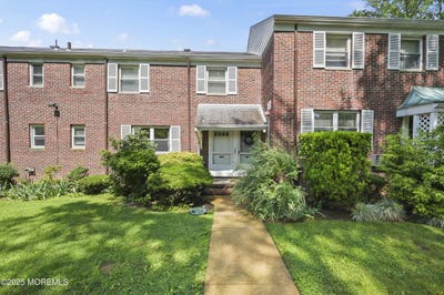 /international/us/82-manor-drive-red-bank-nj-110101122998/