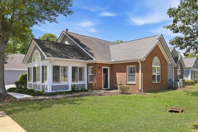 /international/us/247-oak-club-ln-collierville-tn-110107993314/