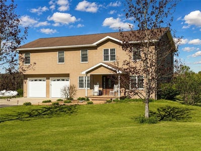 /international/us/194-hale-road-norwich-ny-110108076997/