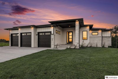 /international/us/9423-s-86th-street-lincoln-ne-110096655411/