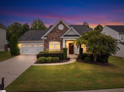/international/us/51-barlow-court-simpsonville-sc-110110335532/