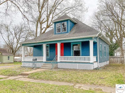 /international/us/820-s-vermont-sedalia-mo-110098242086/