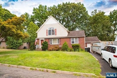 /international/us/16-broad-avenue-paramus-nj-110108265947/