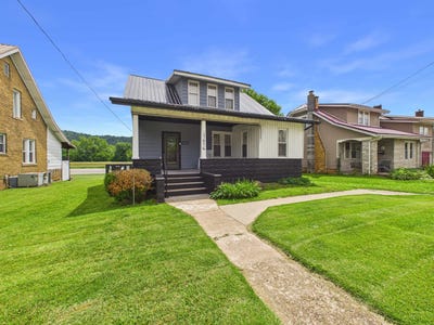 /international/us/1414-w-main-st-milton-wv-110108356239/