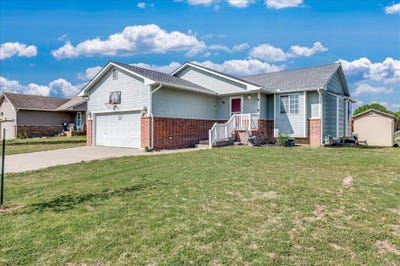 /international/us/389-e-riley-ave-haysville-ks-110099011898/