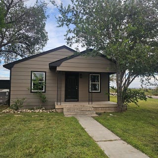 /international/us/600-llano-mccamey-tx-110100422673/