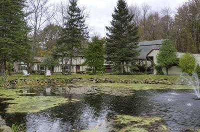 /international/us/38-strawberry-ridge-warren-ct-110106093570/