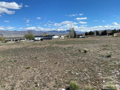 /international/us/911-custer-street-challis-id-110107380953/