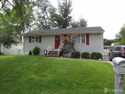 /international/us/4-wilbur-terrace-sayreville-nj-110110189241/