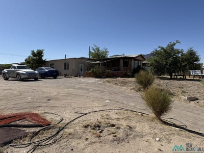 /international/us/411-elm-street-truth-or-consequences-nm-110100245667/