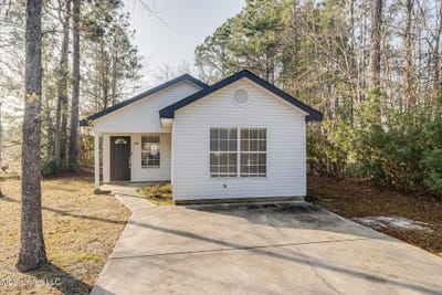 /international/us/805-herlihy-street-waveland-ms-110107174153/
