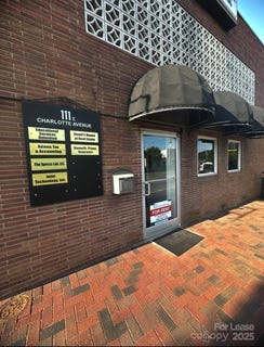/international/us/111-e-charlotte-avenue-mount-holly-nc-110101170744/