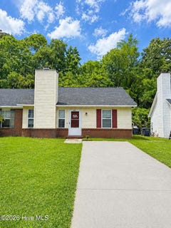 /international/us/163-brenda-drive-jacksonville-nc-110107669268/