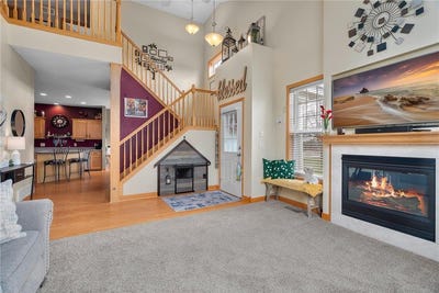 /international/us/428-hickory-lane-n-oakdale-mn-110099486772/