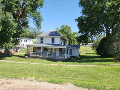 /international/us/304-3rd-street-searsboro-ia-110100673547/