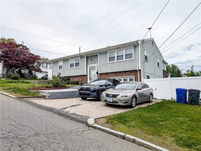 /international/us/130-smart-street-providence-ri-110108450142/