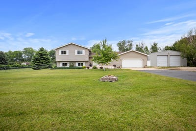 /international/us/2710-66th-st-minot-nd-110106347105/
