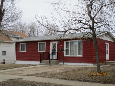 /international/us/1215-6th-st-sw-minot-nd-110107014888/