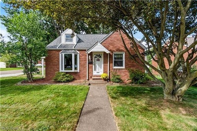 /international/us/2945-15th-street-nw-canton-oh-110120883572/