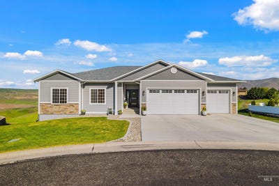 /international/us/2510-westridge-court-clarkston-wa-110099205190/