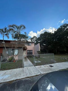 /international/us/21016-nw-39th-avenue-miami-gardens-fl-110106458662/